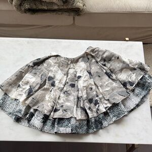 Women’s Abstract Print Circle Skirt Size Small Black White Flowy Statement Skirt